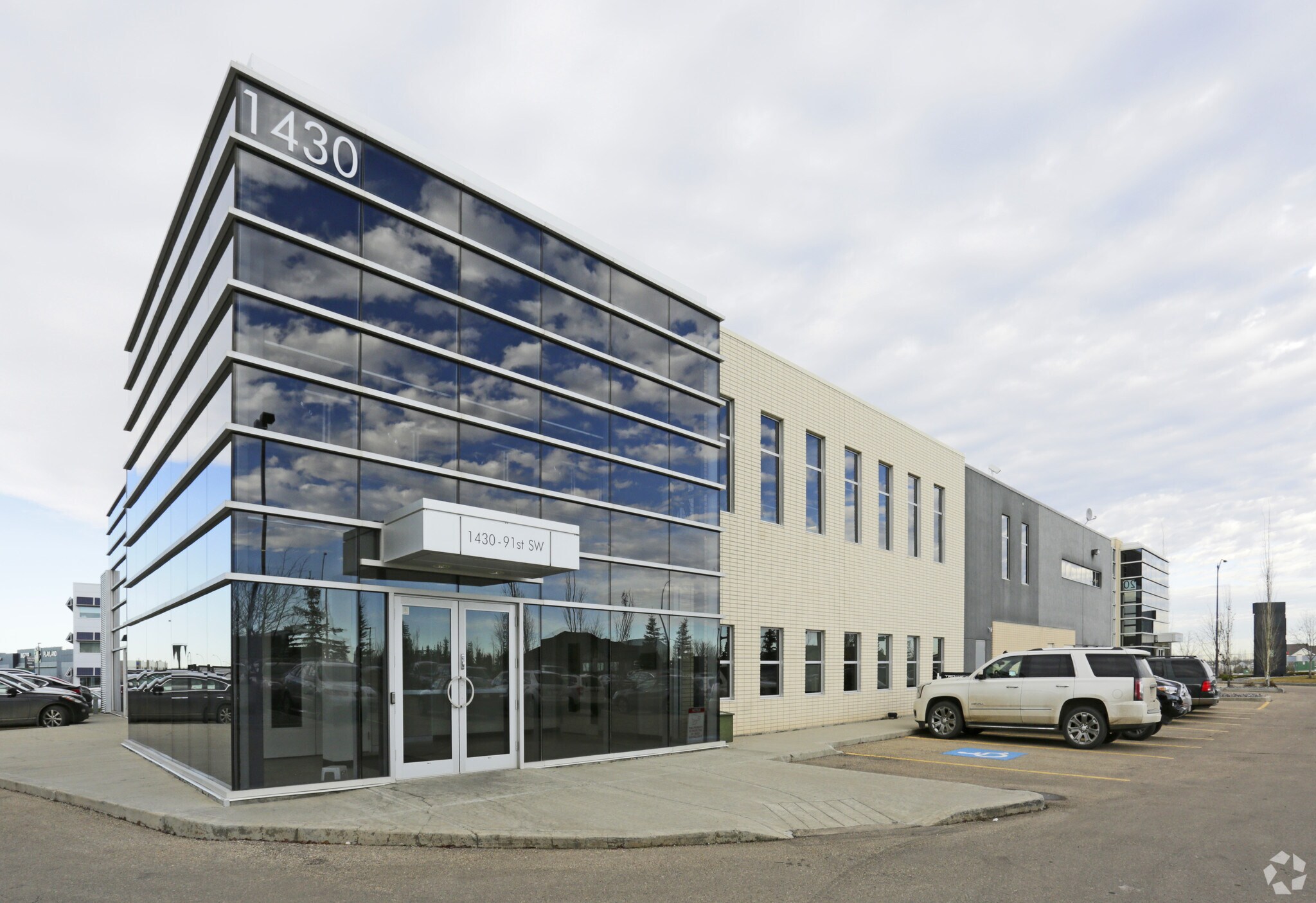 1420-1430 91 St SW, Edmonton, AB for sale Primary Photo- Image 1 of 1