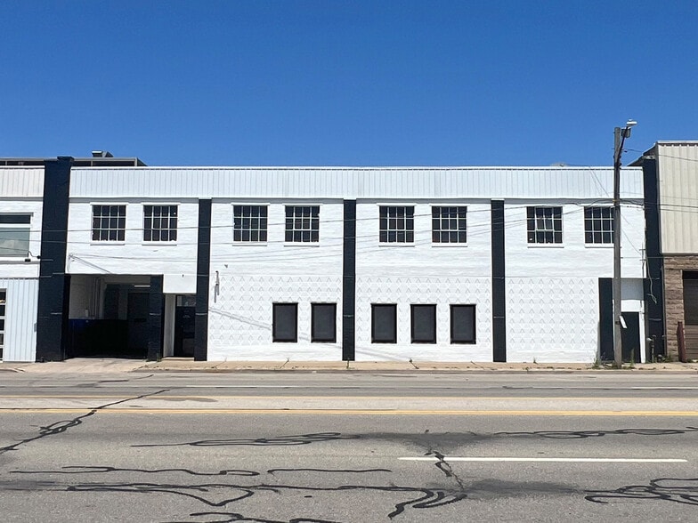 138 E 12th St, Erie, PA for lease - Building Photo - Image 1 of 33