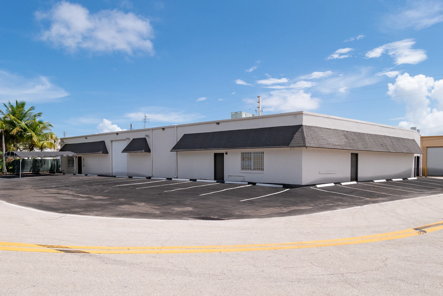 610 NE 29th St, Pompano Beach, FL for lease - Building Photo - Image 2 of 6