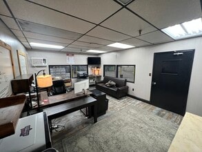 1903 Polymer Dr, Chattanooga, TN for lease Interior Photo- Image 2 of 8