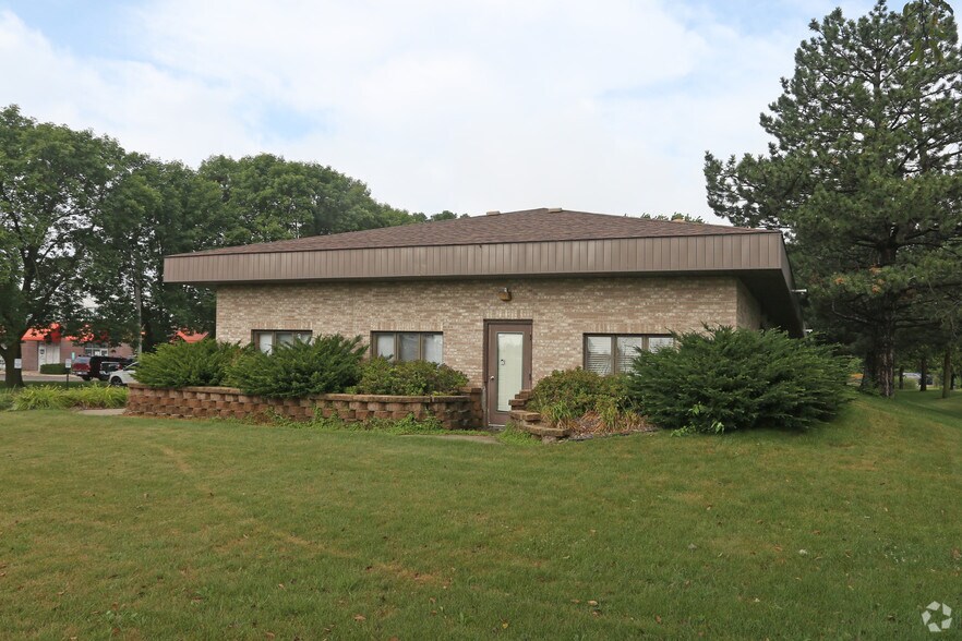 15185 Carrousel Way, Rosemount, MN à louer - Photo du bâtiment - Image 3 de 6