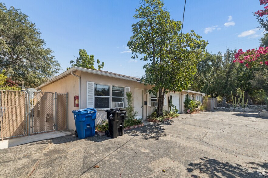 6801-6809 Valmont St, Tujunga, CA à vendre - Photo du bâtiment - Image 3 de 34