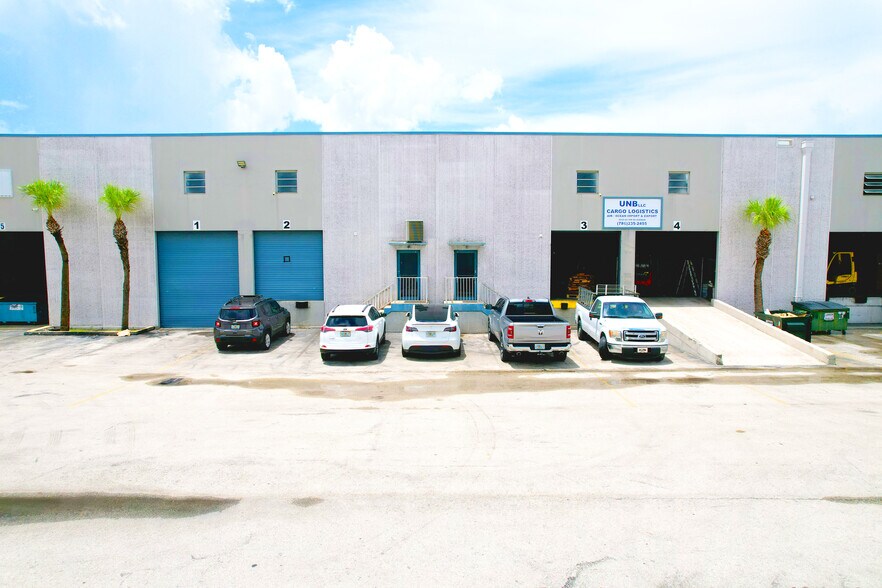 9905-10135 NW 88th Ave, Medley, FL for lease - Building Photo - Image 2 of 4