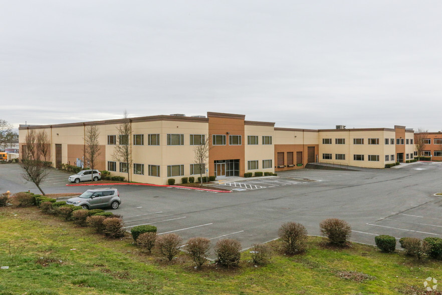 10903 S Tacoma Way, Lakewood, WA for sale - Primary Photo - Image 1 of 1