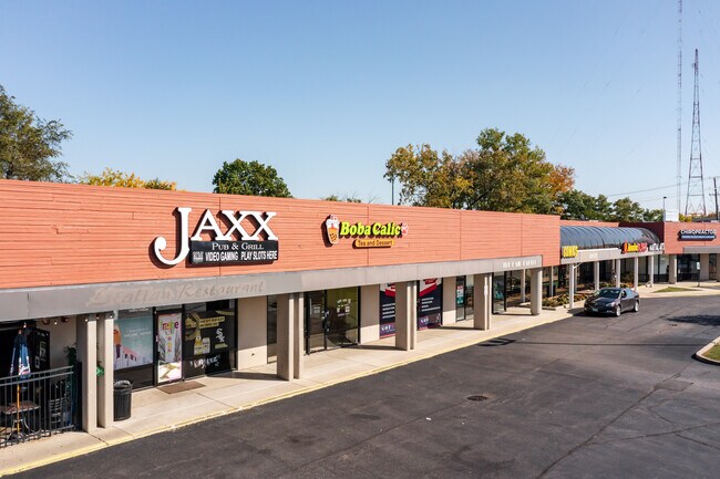 Plus de détails pour 314-340 Army Trail Rd, Glendale Heights, IL - Commerce de détail à louer