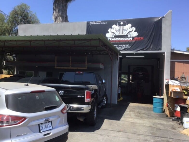 3964 Willowside Ln, Spring Valley, CA à vendre - Photo du bâtiment - Image 1 de 7