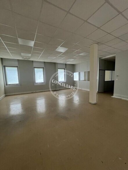 164 Route De Revel, Toulouse for lease - Interior Photo - Image 1 of 5