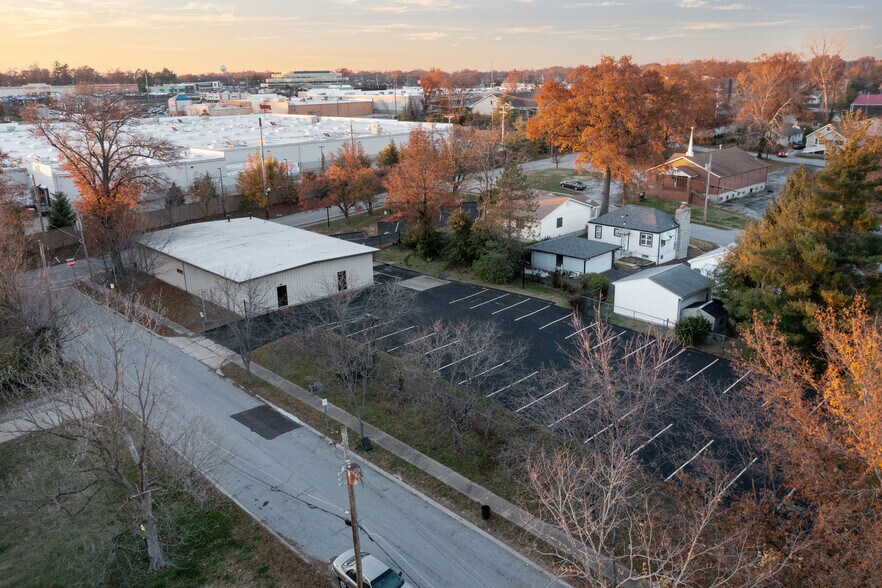 1150 Milwaukee St, Kirkwood, MO à vendre - Photo du bâtiment - Image 2 de 15