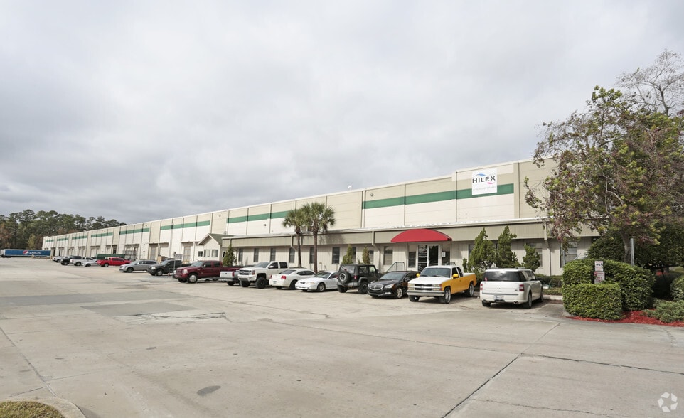 500 Ellis Rd N, Jacksonville, FL for lease - Primary Photo - Image 2 of 19