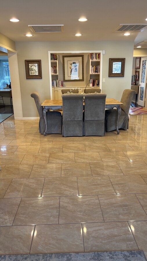 14343 Torrey Chase Blvd, Houston, TX 77014 - Unité 4 - - Photo intérieure - Image 2 of 24
