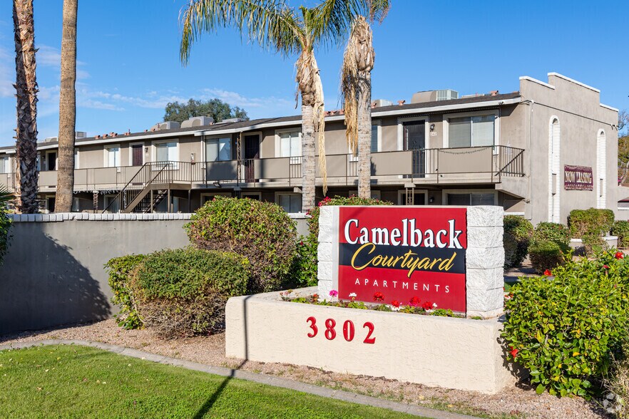 3802 N 28th St, Phoenix, AZ à vendre - Photo du bâtiment - Image 2 de 19