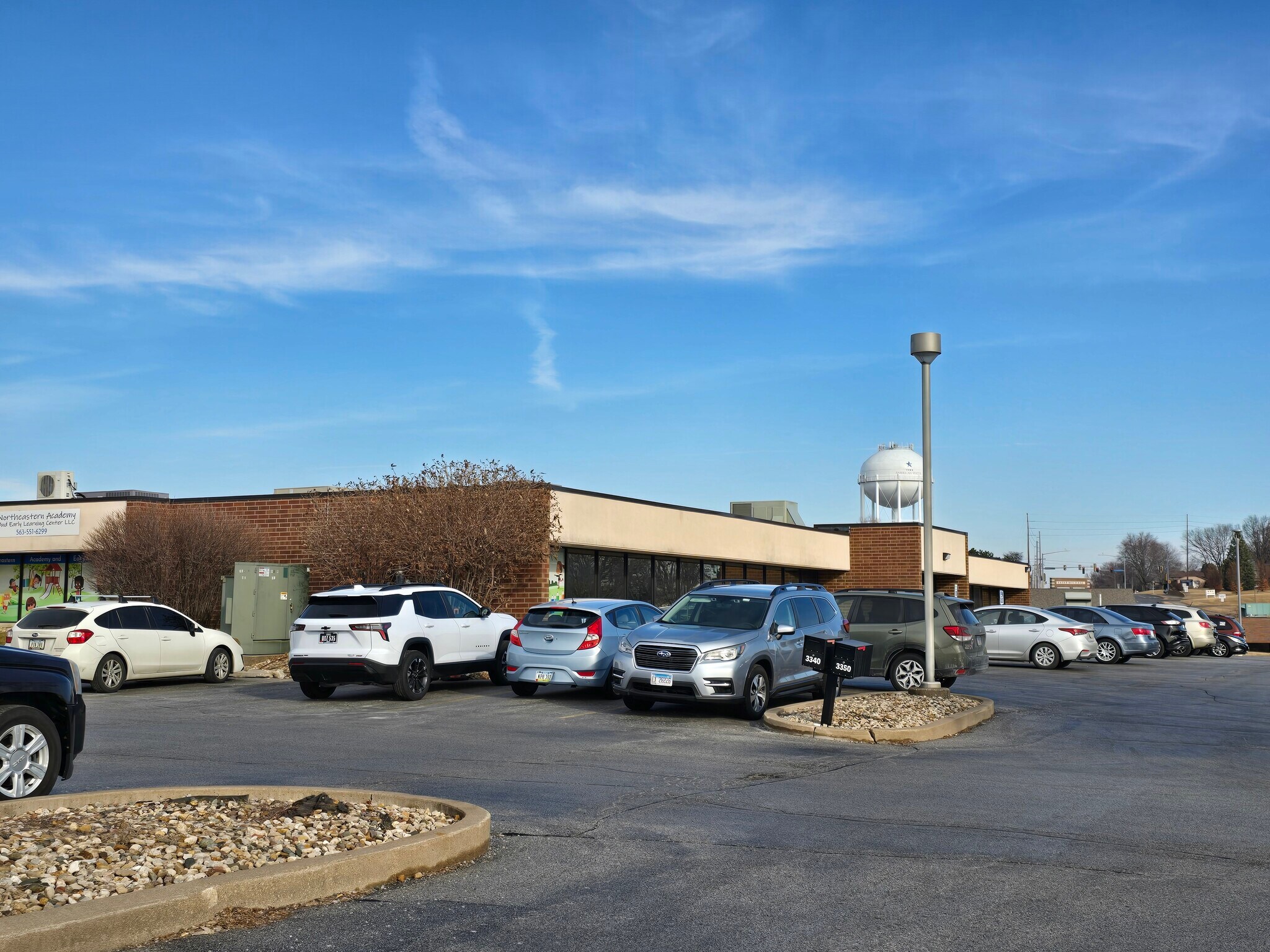 3390 Utica Ridge Rd, Bettendorf, IA for sale Primary Photo- Image 1 of 7
