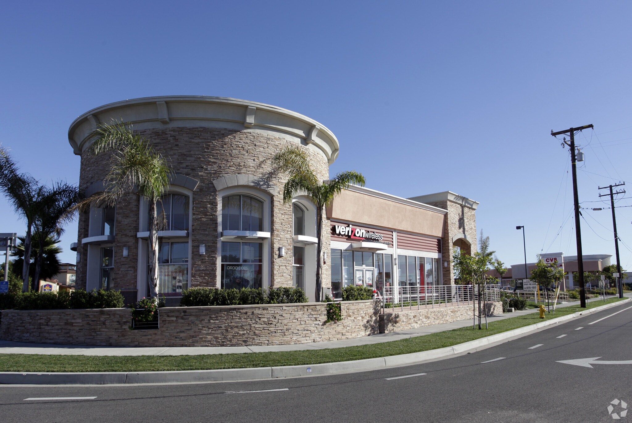 1117-1205 S Oxnard Blvd, Oxnard, CA à louer Photo principale- Image 1 de 6