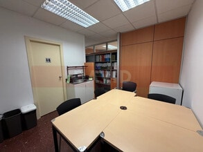 Office in Barcelona, Barcelona for lease Interior Photo- Image 2 of 9