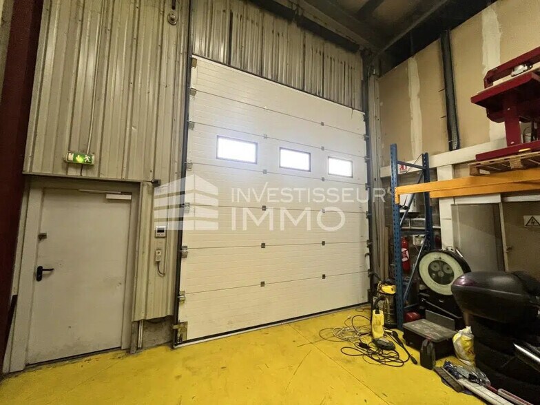 Flex dans Émerainville à louer - Photo intérieure - Image 2 de 3