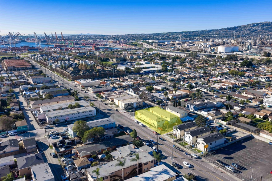 1001-1005 W G St, Wilmington, CA for sale - Building Photo - Image 2 of 18