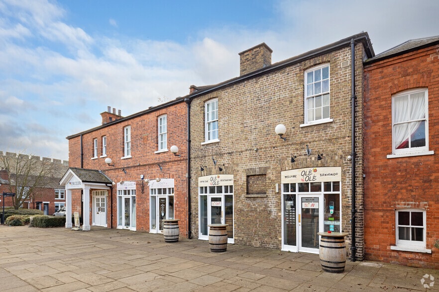 Union Rd, Lincoln à louer - Photo du bâtiment - Image 2 de 4