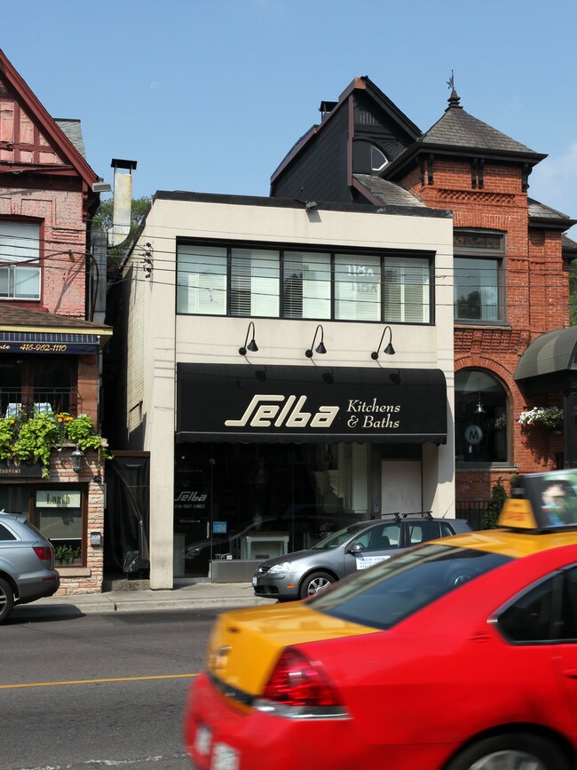Plus de détails pour 118 Avenue Rd, Toronto, ON - Bureau, Commerce de détail à louer