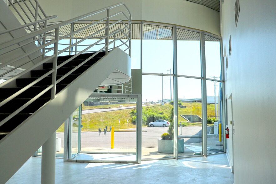 11100 Linpage Pl, Saint Louis, MO à louer - Photo intérieure - Image 2 de 12