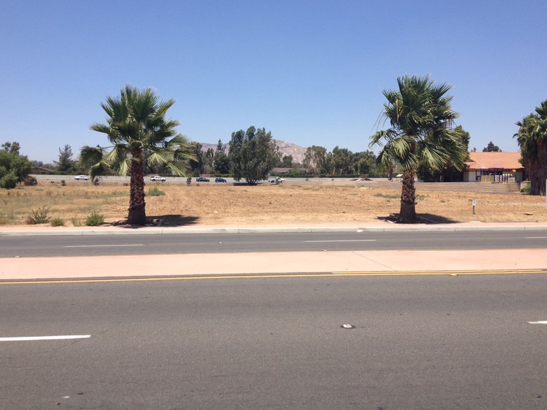 23240 Sunnymead Blvd, Moreno Valley, CA for sale - Primary Photo - Image 2 of 24