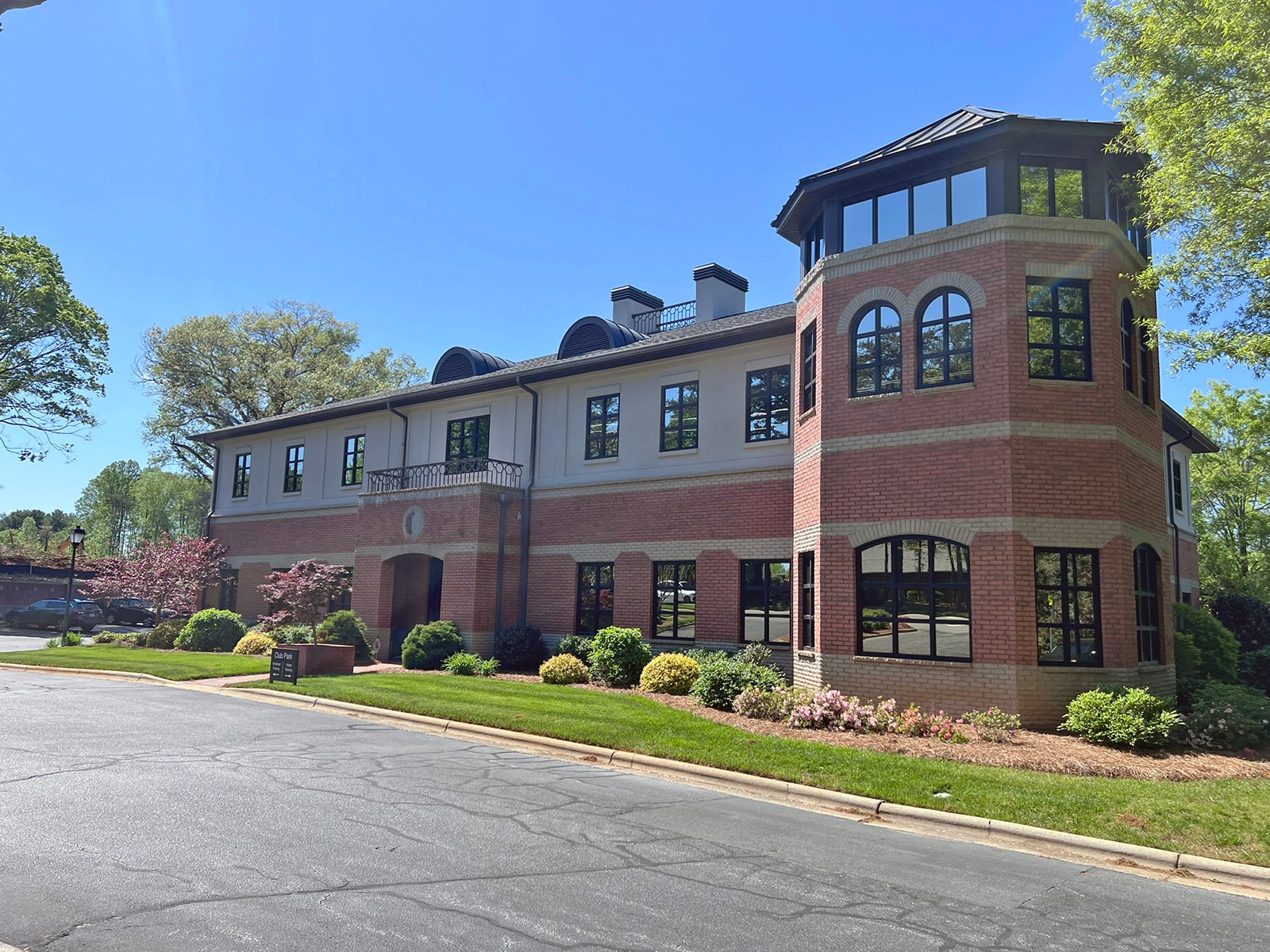 4505 Country Club Rd, Winston-Salem, NC for lease Building Photo- Image 1 of 6