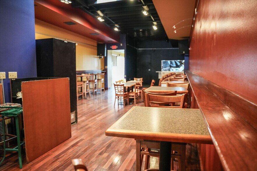 636 E Landis Ave, Vineland, NJ for sale - Building Photo - Image 2 of 18