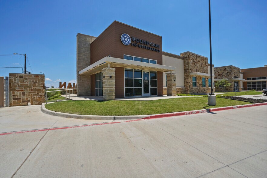 4150 N Collins St, Arlington, TX à vendre - Photo du bâtiment - Image 2 de 6