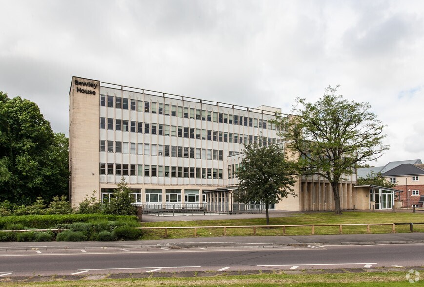 Marshfield Rd, Chippenham for lease - Building Photo - Image 2 of 3