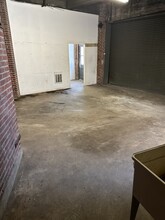 212 W Roberts Ave, Philadelphia, PA for lease Interior Photo- Image 2 of 6