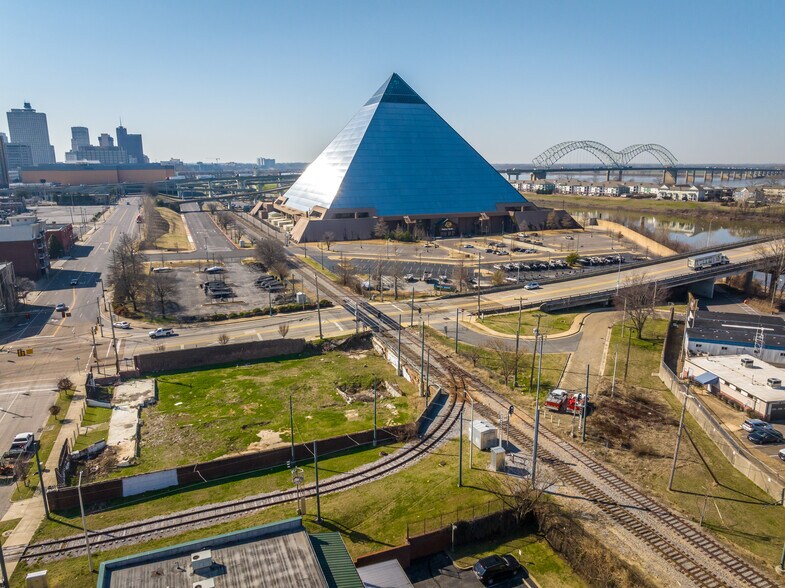 463 N Front St, Memphis, TN à vendre - Photo du bâtiment - Image 3 de 15