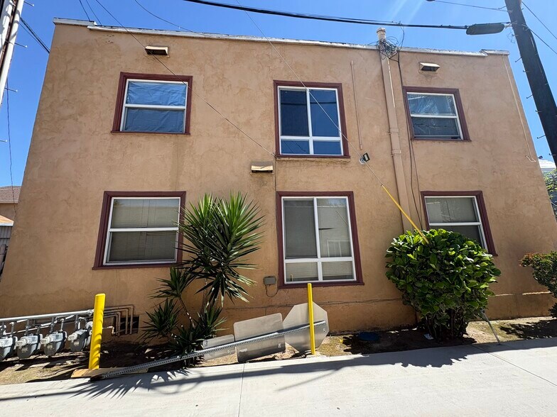 617 W 3rd St, Long Beach, CA à vendre - Photo du bâtiment - Image 3 de 19