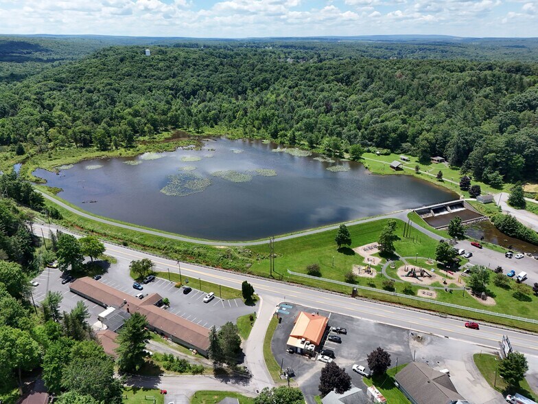 1535 Port Matilda Hwy, Philipsburg, PA à vendre - Photo du bâtiment - Image 3 de 46