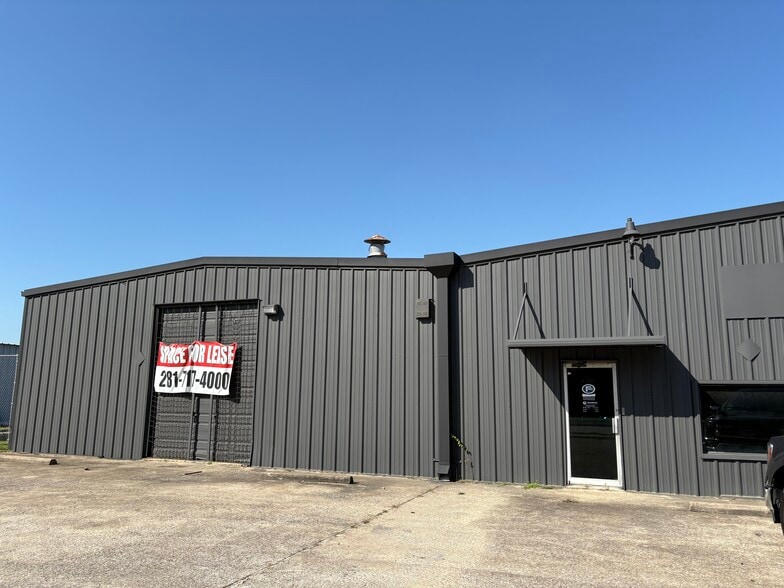 406 Preston Ave, Pasadena, TX for lease - Building Photo - Image 2 of 30
