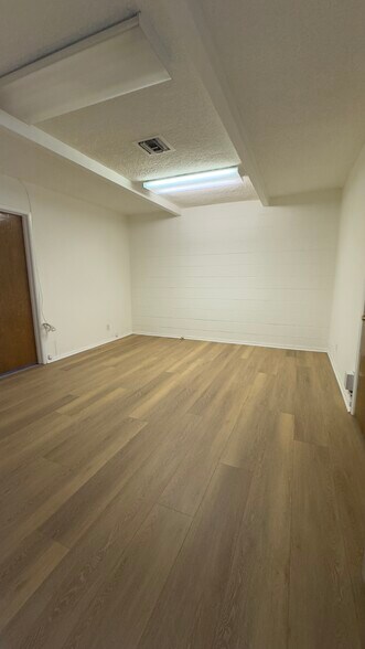 345 W Foothill Blvd, Glendora, CA à louer - Photo du bâtiment - Image 2 de 5