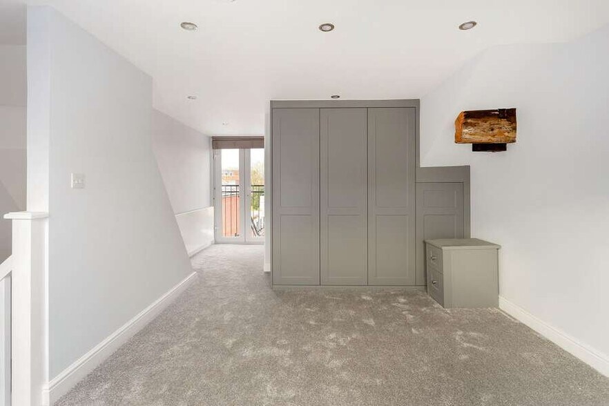 66 Grove St, Wilmslow à vendre - Photo du bâtiment - Image 3 de 6