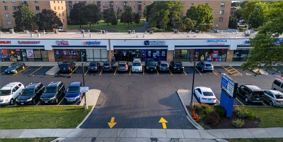 1703-1759 W Algonquin Rd, Mount Prospect, IL for lease - Primary Photo - Image 1 of 1