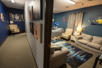 2004 Highland Ave, Eau Claire, WI for lease Interior Photo- Image 2 of 10