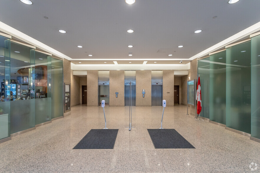 800 W Pender St, Vancouver, BC for lease - Lobby - Image 1 of 4