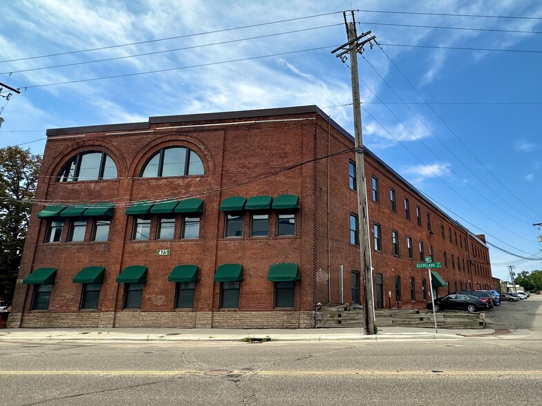 475 Cleveland Ave N, Saint Paul, MN for lease - Building Photo - Image 3 of 4