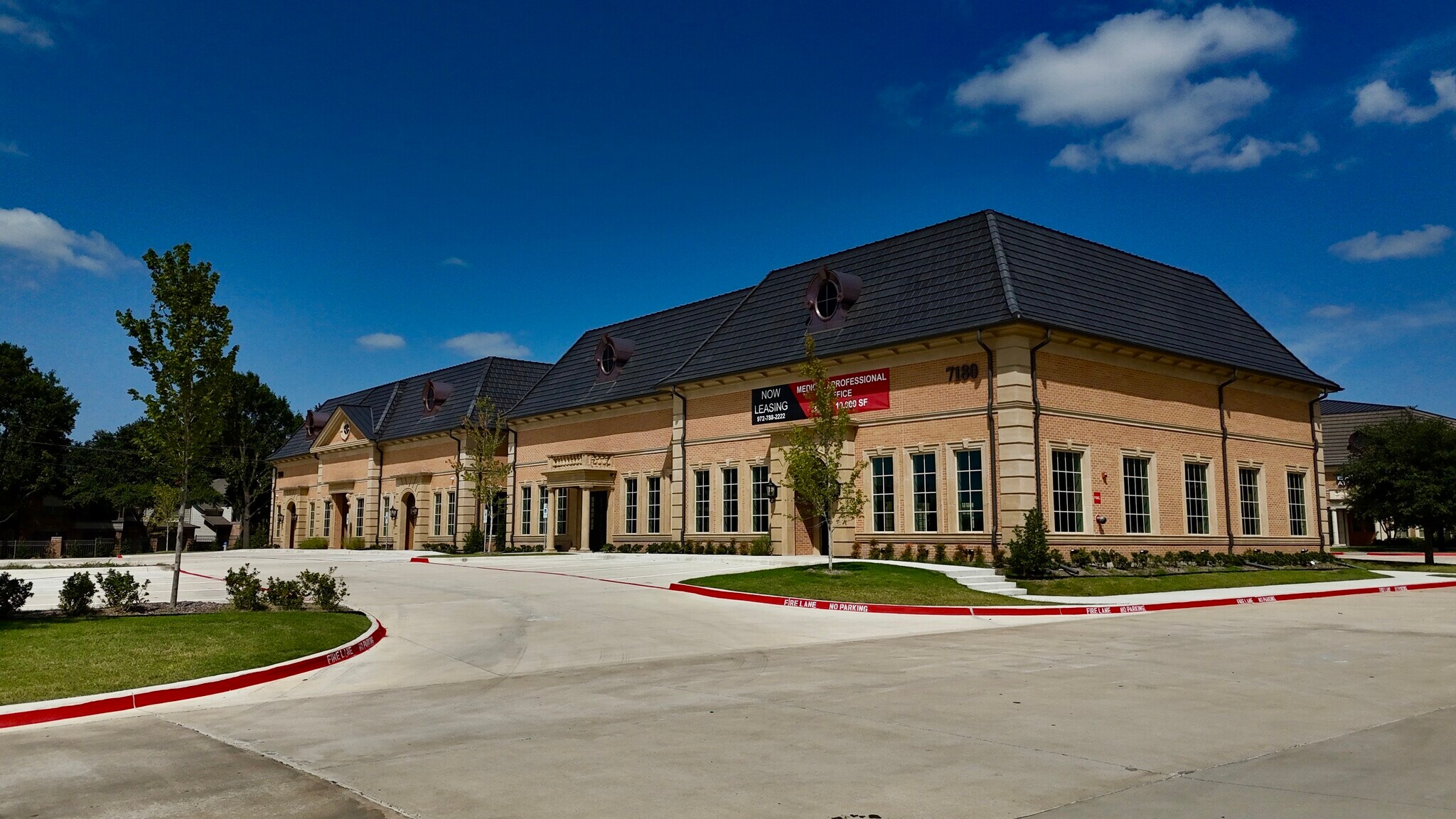 7190 Preston Rd, Plano, TX à louer Photo principale- Image 1 de 8