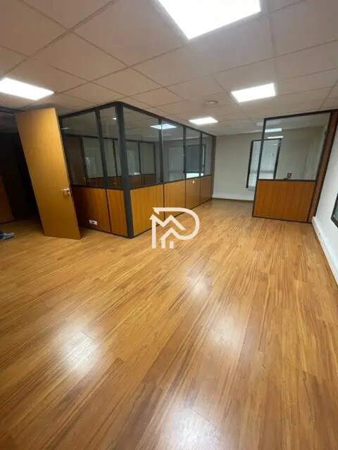 Office in Aubagne for lease Interior Photo- Image 1 of 5