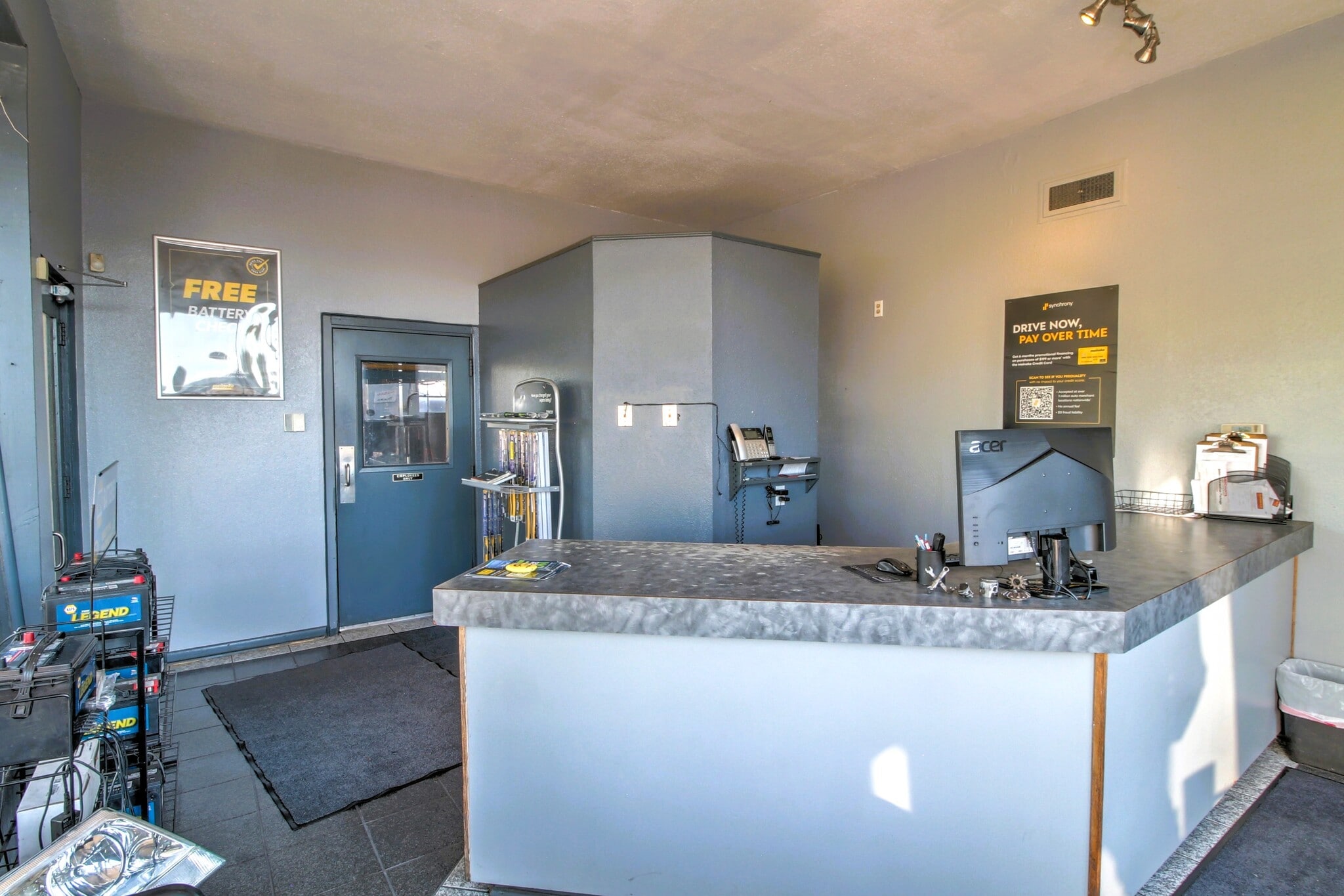 2163 28th St, Boulder, CO for lease Interior Photo- Image 1 of 8