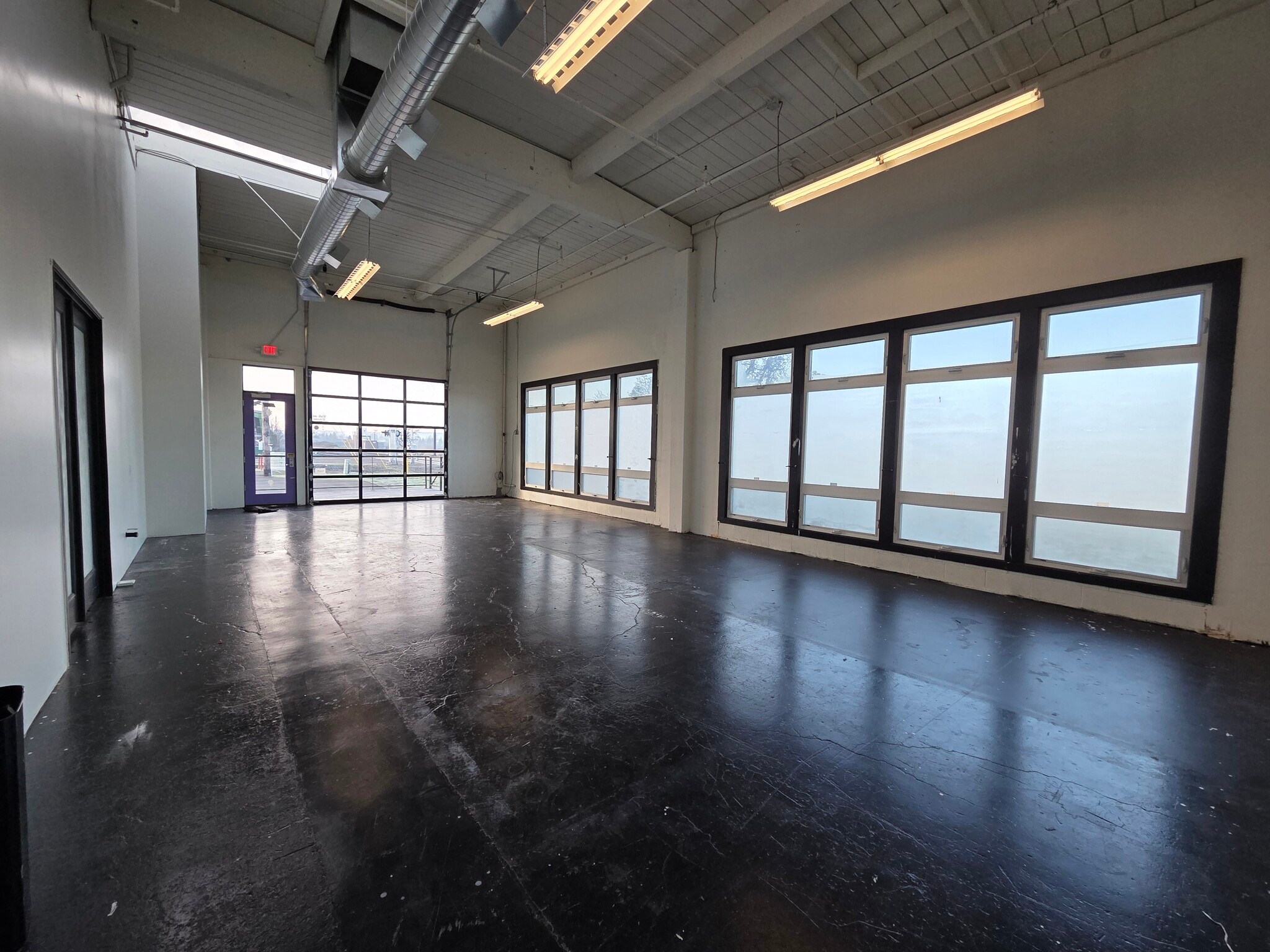 2195 Hyacinth St NE, Salem, OR for lease Interior Photo- Image 1 of 9