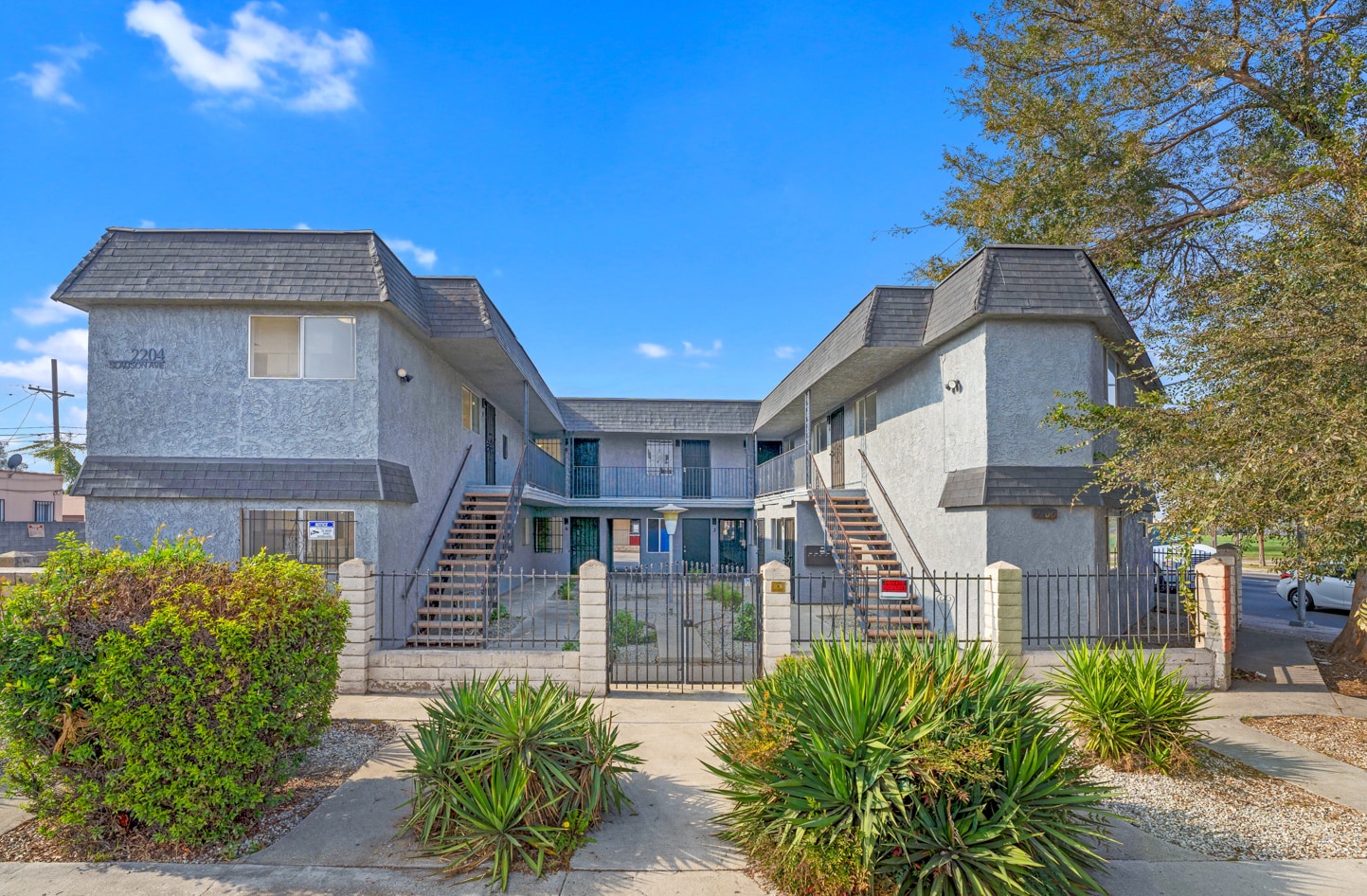 2200-2204 W Slauson Ave, Los Angeles, CA for sale Primary Photo- Image 1 of 18