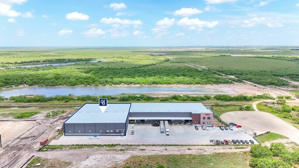 7185 Gbic Cir, Brownsville, TX à louer - Photo principale - Image 1 de 5