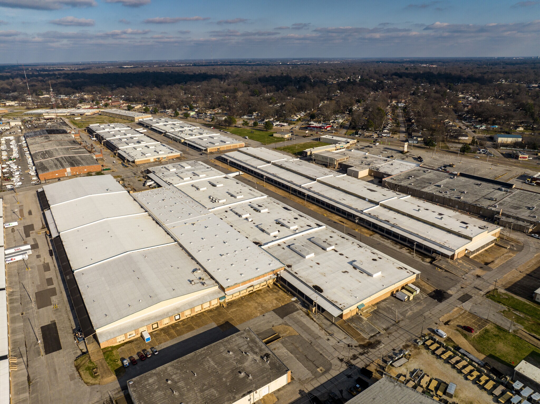 1324 Farmville Ave, Memphis, TN for lease Building Photo- Image 1 of 6