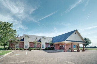 Plus de détails pour 112 Southlake Cir, Canton, MS - Médical à louer