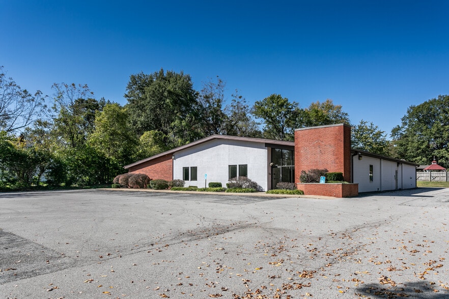 1520 Mascoutah Ave, Belleville, IL for sale - Building Photo - Image 2 of 21