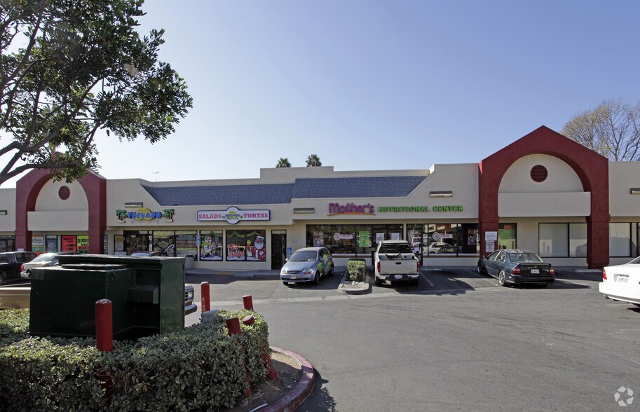 4676-4696 Market St, San Diego, CA à louer - Photo du bâtiment - Image 3 de 5