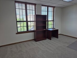 1625 Hendry St, Fort Myers, FL for lease Interior Photo- Image 1 of 14